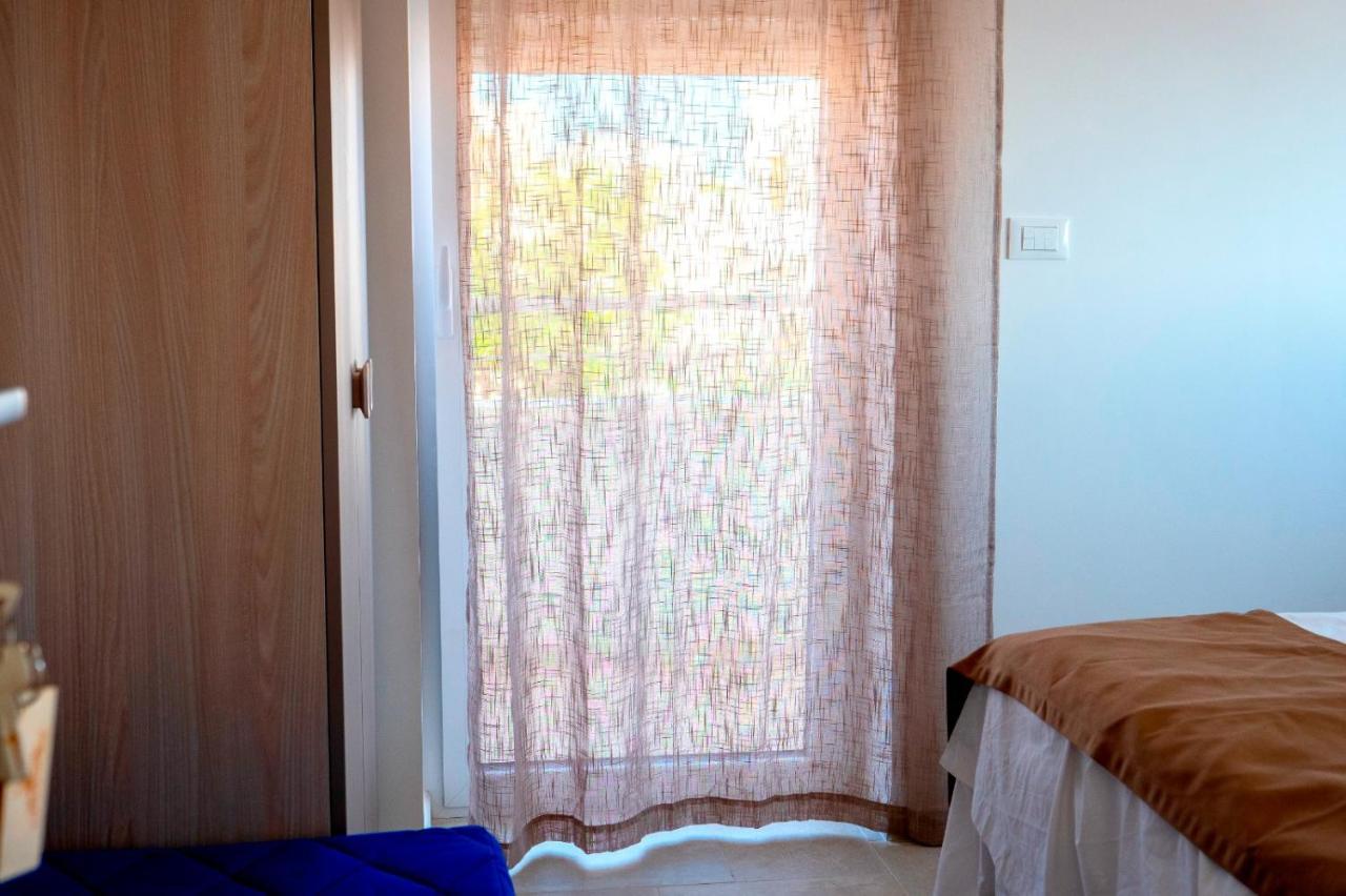 B&B A Un Passo Dal Mare Торе Кане Екстериор снимка