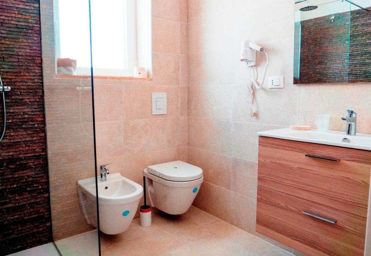 B&B A Un Passo Dal Mare Торе Кане Екстериор снимка